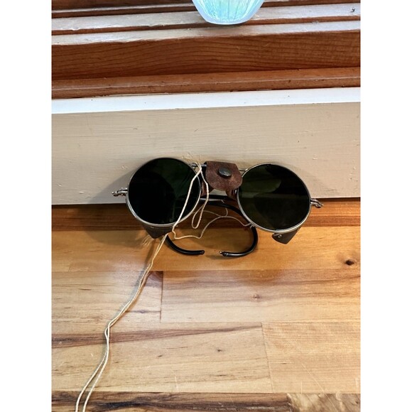 Vintage 1970s Great Pacific Iron Works (Patagonia) Mountain Climbing Spectacles - Picture 3 of 5